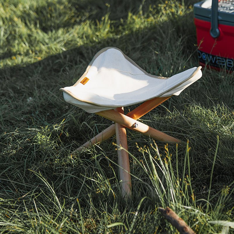 Naturehike Outdoor folding triangle stool - Wooden